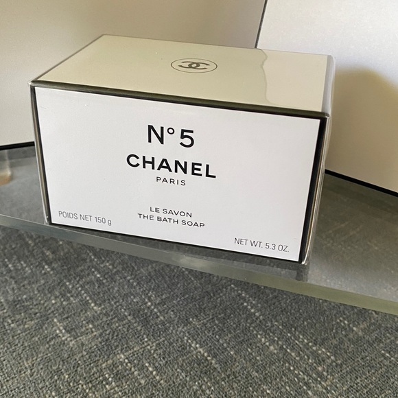 Chanel No 5 Bath Soap - Picture 2 of 4